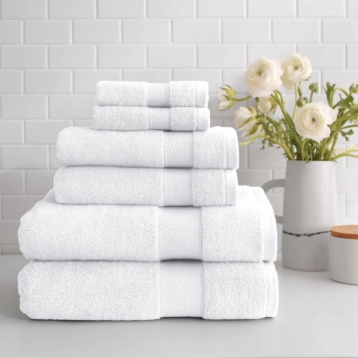 When it comes to bathroom style, Wamsutta stacks up. Bed Bath & Beyond.