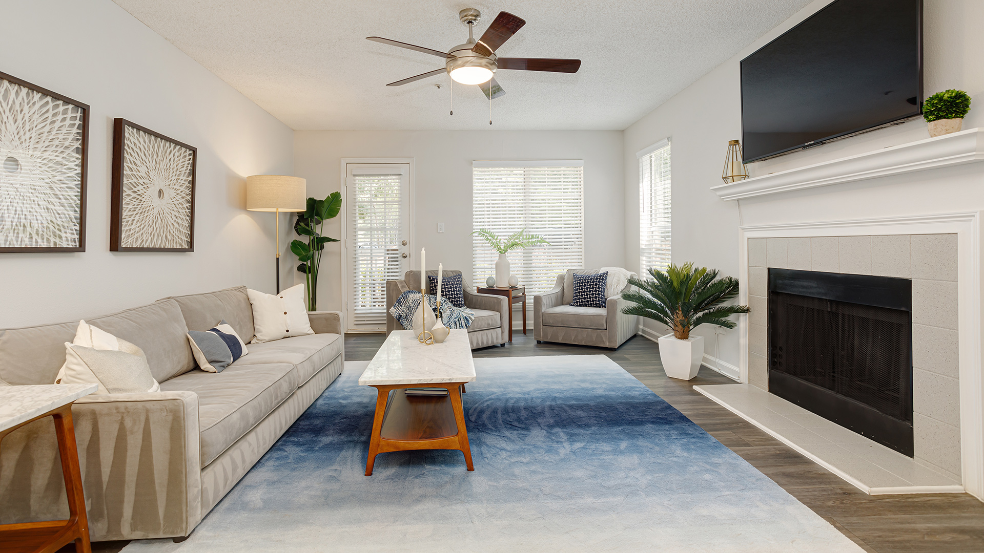 Living Room - Belmont at Park Bridge